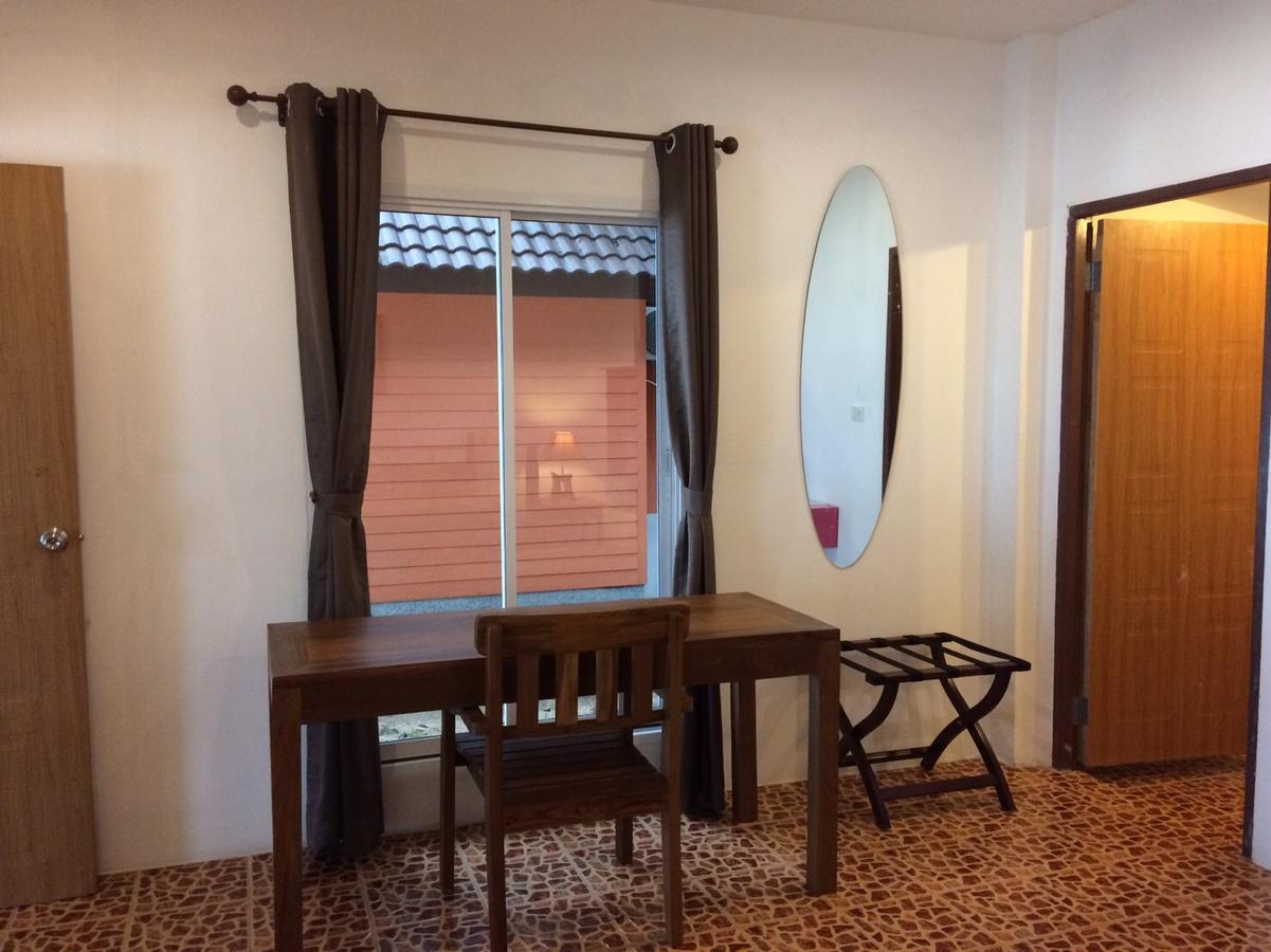 Paradise Beachfront Bungalows Hotel Kradan-sziget Kültér fotó