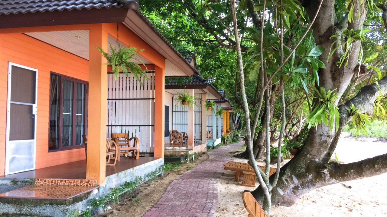 Paradise Beachfront Bungalows Hotel Kradan-sziget Kültér fotó
